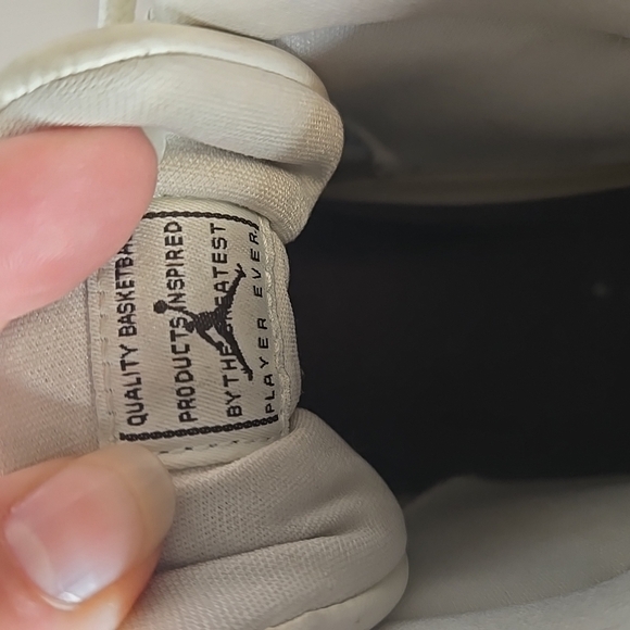 Womens 12 Air Jordan 11 Mid Neapolitan AR0715-101 - Picture 10 of 13